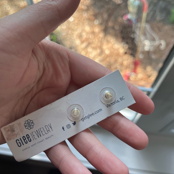 Gold stud ear rings. 3 for 30$ - Picture 4 of 5